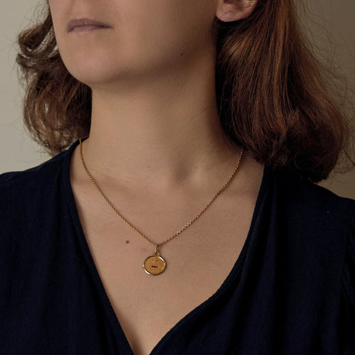 Pendentif Augis - Médaille d'amour - Pendentif en Or jaune, rubis et diamants 58 Facettes B250684