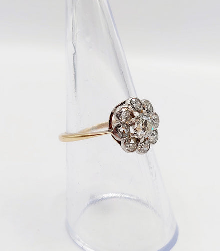 Bague 52.5 Bague marguerite antique or jaune 18k et 1,00 carats diamant taille ancienne (circa 1900) 58 Facettes A05938