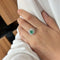 Bague 62 Bague - Or blanc, diamants et émeraude 58 Facettes 250176R