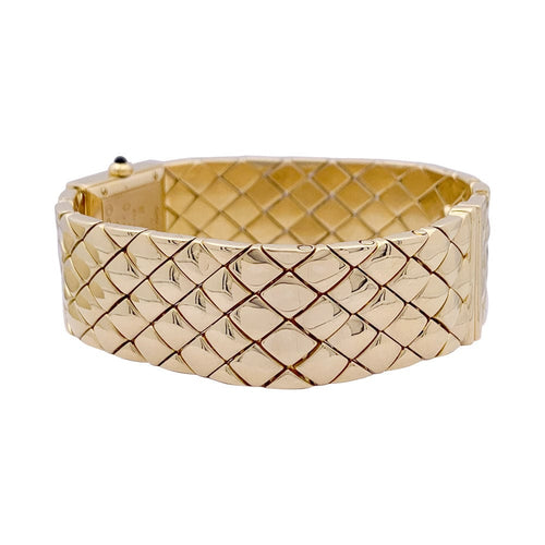 Montre Montre Chanel, "Matelassée", or jaune. 58 Facettes 33626