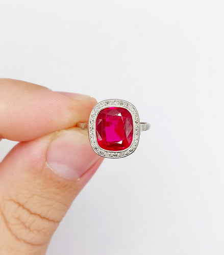 Bague Art Déco or blanc, rubis synthétique et diamants taille rose (circa 1930)