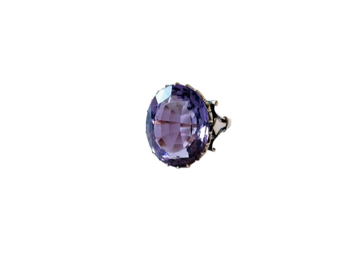 Bague 54 Bague cocktail or et Améthyste 58 Facettes