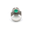 Bague 55 Bague en or blanc avec émeraude et diamants 58 Facettes