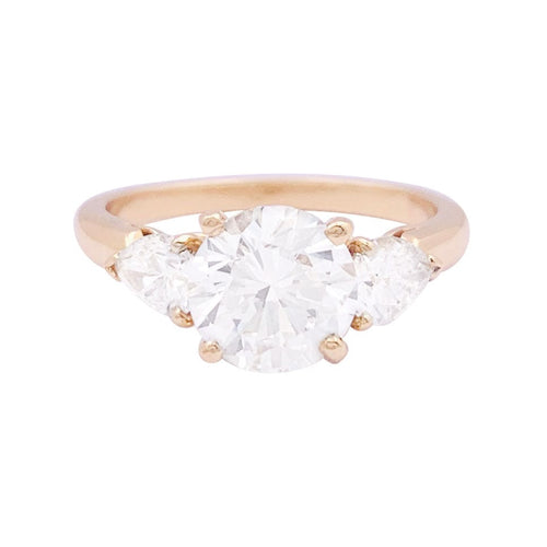 Bague 52 Bague solitaire Cartier, or jaune, diamants. 58 Facettes 33930