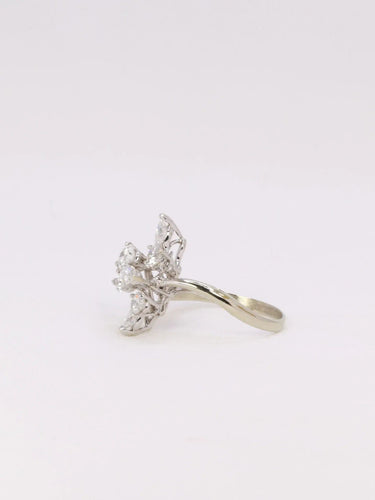 Bague Bague vintage fleur diamants 58 Facettes J359