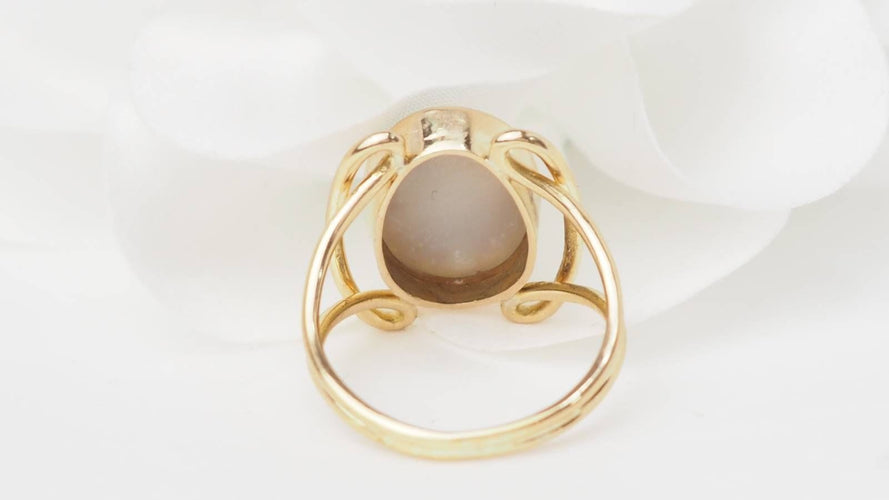 Bague 54 Bague ovale en or jaune et Opale 58 Facettes 32999