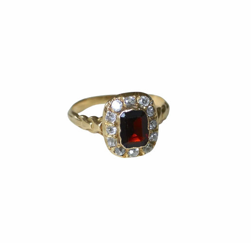 Bague 59 Bague ancienne grenat et diamants 58 Facettes