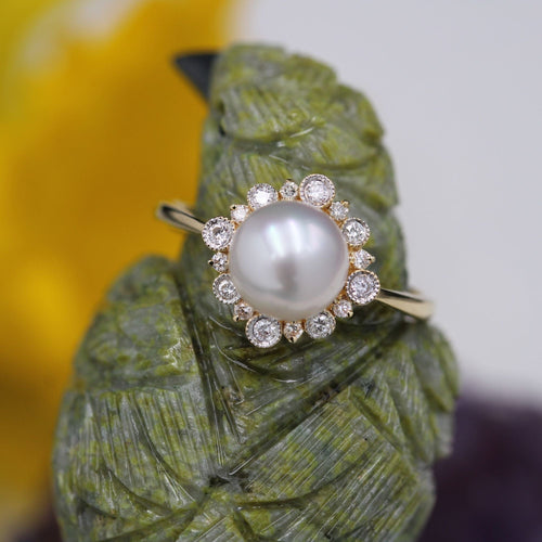 Bague 53 Bague perle de culture Akoya et ses diamants 58 Facettes 24-076