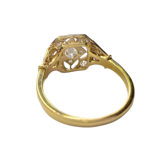 Bague 52 Bague ancienne de style Art déco des années 1930, en or 18 carats et diamants. 58 Facettes Q353B