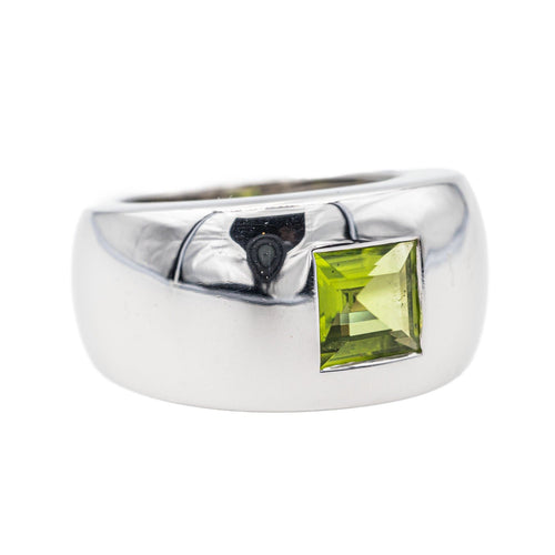 Bague 49 Chaumet Bague Jonc Bella Or blanc Péridot 58 Facettes 3260873CN