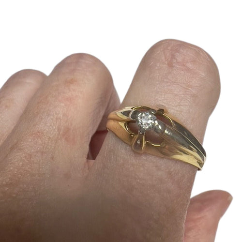 Bague BAGUE AU DESIGN RÉTRO DES ANNÉES 1940-1945 EN OR 18 KT AVEC DIAMANTS 58 Facettes DMAR2