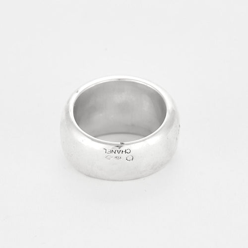 Bague 53 CHANEL-Bague jonc bombé gravé vintage en argent 58 Facettes LMB-264