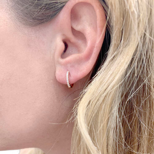 Boucles d'oreilles Paire de petites créoles en or rose, diamants. 58 Facettes 34291