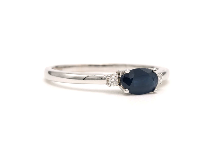 Bague 54 Bague contemporaine or blanc sertie d'un saphir et de diamants taille brillant (+-0.028ct) 58 Facettes B774