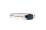Bague 54 Bague contemporaine or blanc sertie d'un saphir et de diamants taille brillant (+-0.028ct) 58 Facettes B774