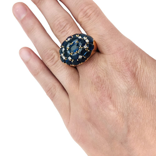 Bague 59 Bague en or jaune saphirs et diamants. 58 Facettes 29238