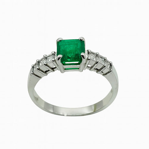 Bague 54 Bague en or blanc avec émeraude et diamants 58 Facettes 50301