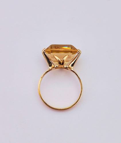Bague 55 Bague de cocktail en or ornée d'une citrine 58 Facettes