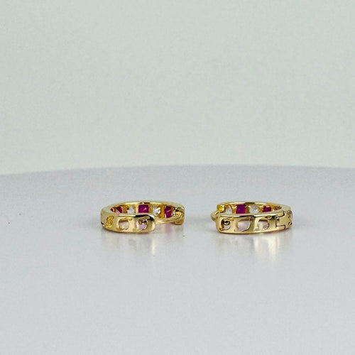 Boucles d'oreilles Boucles d’oreilles créoles avec rubis et diamants en or jaune 14k 58 Facettes 2512013