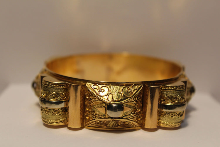 Bracelet Bracelet manchette en or 58 Facettes 11426c