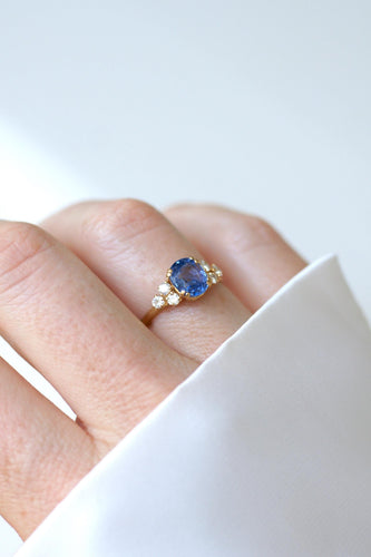 Bague 52 Bague or jaune, saphir Ceylan 1.60 Ct et diamants 58 Facettes