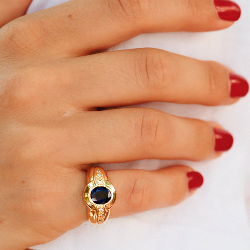 Bague Bague en or jaune diamants et saphir 58 Facettes 18689