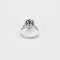 Bague 53 Bague Marguerite or gris, saphir et diamants 58 Facettes GAP14742