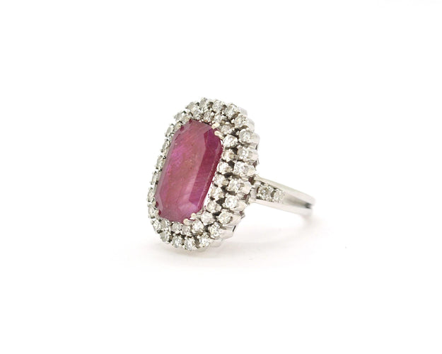 Bague Bague avec rubis non chauffé et diamants. 58 Facettes