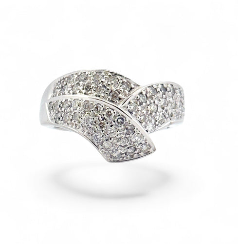 Bague 51 Bague cocktail en or blanc et diamants 58 Facettes