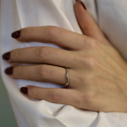 Bague 49 Demi-alliance Tiffany & Co Elsa Peretti en platine avec diamants 0,06 ct F-VVS - Taille 49 58 Facettes FB09446
