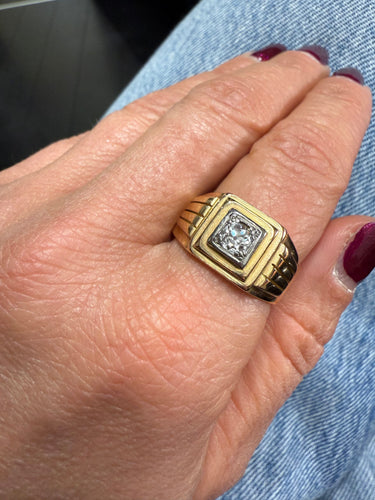 Bague 67 Chevalière or jaune et diamant 58 Facettes 12104/12