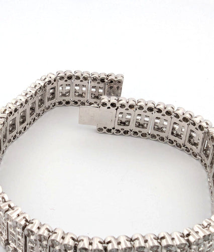 Bracelet Bracelet en or blanc avec diamants 58 Facettes