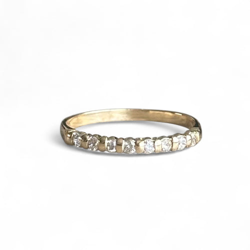 Bague 58 Demi-alliance sertie de diamants ronds brillants en or jaune 18 carats 58 Facettes 361