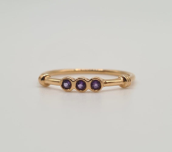 Bague 52 Bague or rose sertie d’améthystes 58 Facettes
