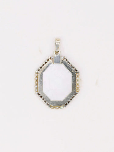 Pendentif Pendentif Art Deco or blanc nacre diamants perles fines 58 Facettes J227