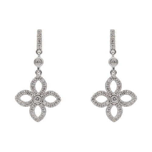 Boucles d'oreilles Boucles d'oreilles Fleur Or blanc Diamant 58 Facettes 3100511CN