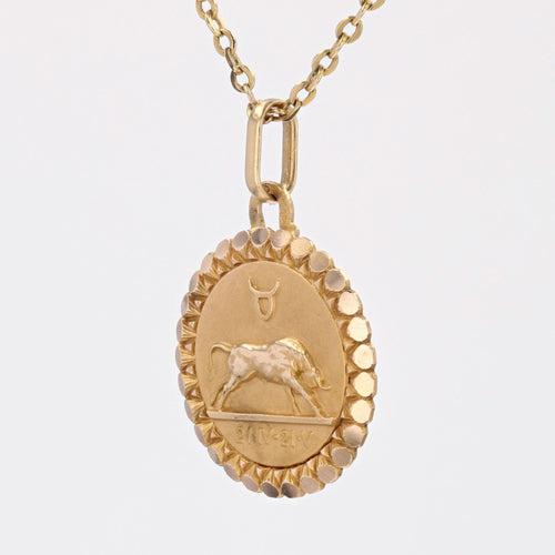 Pendentif Médaille or rose signe taureau 58 Facettes CVP119