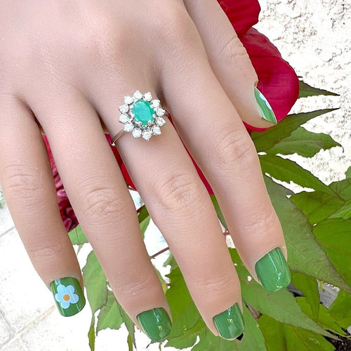 Bague 57.5 Bague marguerite vintage émeraude et diamants 58 Facettes AA 1740