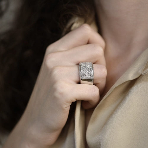 Bague 55 Bague imposante en or gris 18K - 2,00 Cts de diamants brillants G-VS - 37 g - Taille 55 58 Facettes FB09753