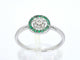 Bague 54 Bague en or blanc avec diamants et émeraudes 58 Facettes 2344
