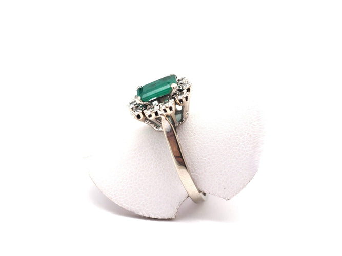 Bague Bague marguerite en or blanc 750, émeraude et diamants 58 Facettes