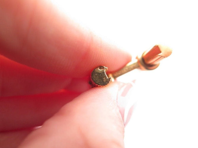 Boutons de manchette boutons de manchettes BOUCHERON en or 19 batonnets faisceaux 58 Facettes 260635