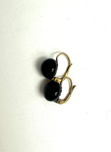 Boucles d'oreilles Boucles d'oreilles pendantes en or jaune avec corail noir 58 Facettes