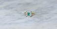Bague Bague Art Déco Emeraude et diamants 58 Facettes