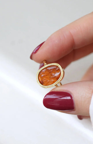 Bague Bague ancienne intaille sur verre Diane 58 Facettes