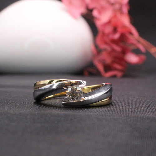 Bague Bague 2 ors sertie diamant 58 Facettes