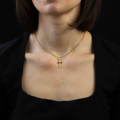Pendentif Croix or fil rond 58 Facettes CVP111