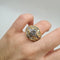Bague 54 Bague or jaune, diamants ronds et diamants baguettes 58 Facettes