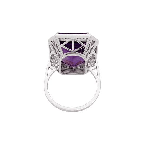 Bague 55 Bague or blanc, diamants, améthyste. 58 Facettes 34515