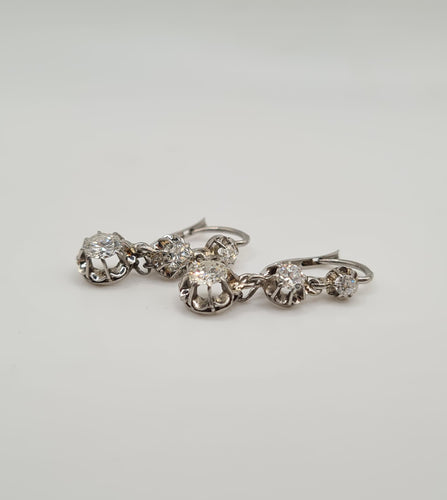 Boucles d'oreilles Dormeuses or blanc serties de diamants 58 Facettes